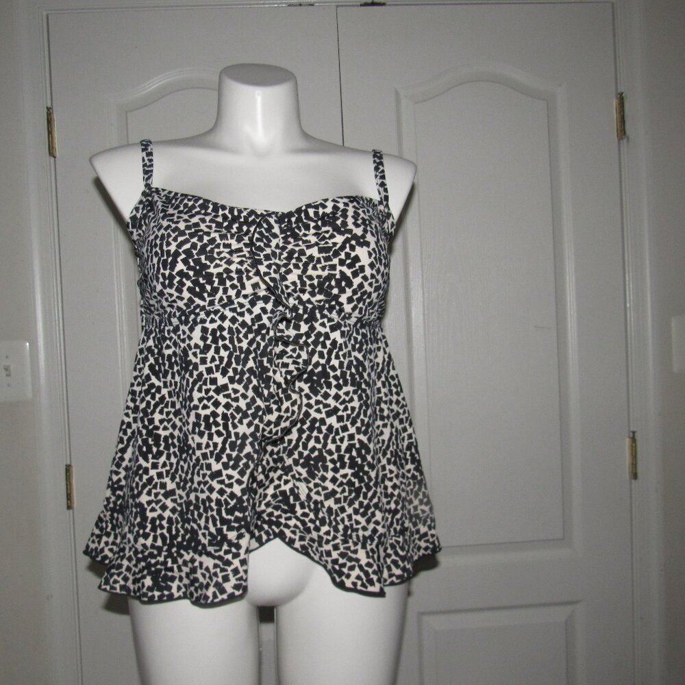 24th & OCEAN Tankini Black White Ruffle Swim Top Plus Size 18W